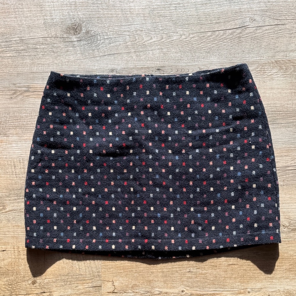 Stylish Navy Wool blend Mini Skirt with Red and White Accents